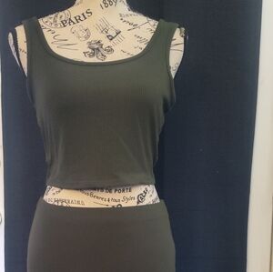 Elegant Olive Green Ribbed Skirt